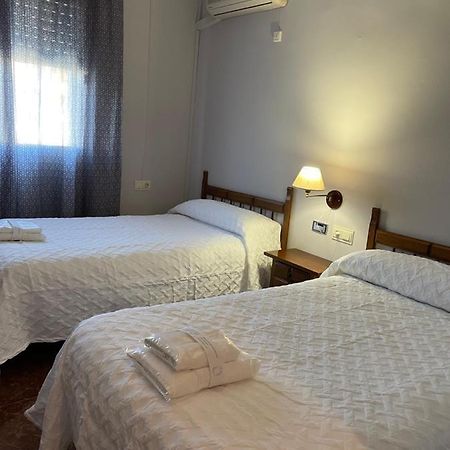 Hostal Parapanda Alomartes Zewnętrze zdjęcie